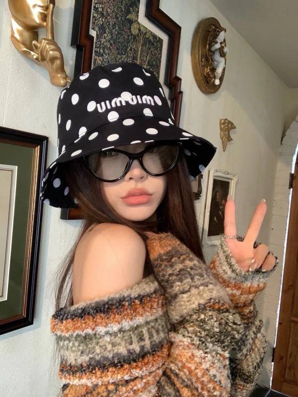 Miu Miu Hat MUH00191 Miu Miu Hat MUH00191